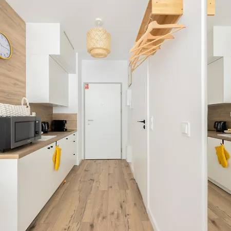 Lily - Rooftop Terrace By The Shipyard Gdańsk