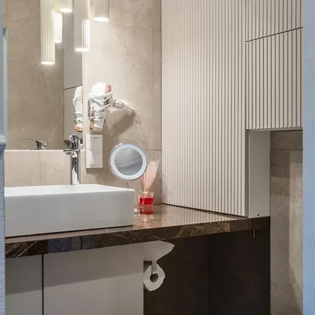 Apartmanhotel Lily - Rooftop Terrace By The Shipyard 3*