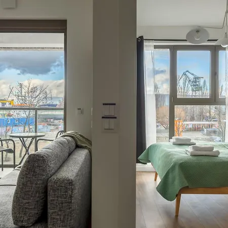 شقة فندقية Lily - Rooftop Terrace By The Shipyard 3*