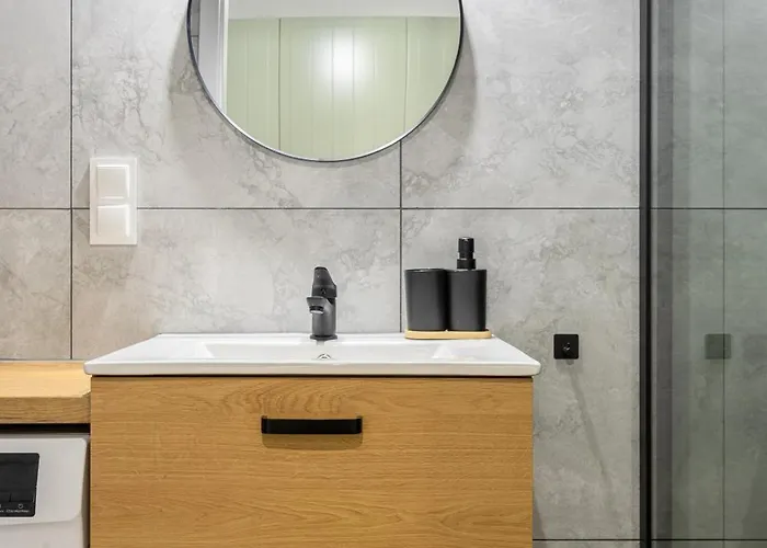 Lily - Rooftop Terrace By The Shipyard شقة فندقية 3*