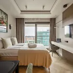 Lily - Rooftop Terrace By The Shipyard 3*