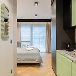 Lily - Rooftop Terrace By The Shipyard 格但斯克