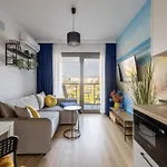Lily - Rooftop Terrace By The Shipyard 公寓式酒店