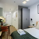 公寓式酒店 Lily - Rooftop Terrace By The Shipyard 3*