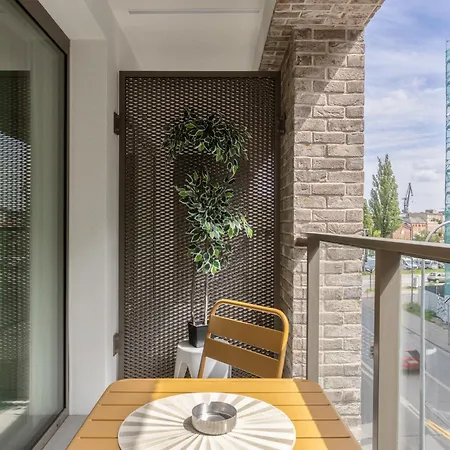 Lily - Rooftop Terrace By The Shipyard 3* גדנסק