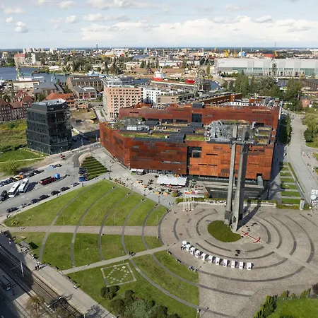 Lägenhetshotell Lily - Rooftop Terrace By The Shipyard