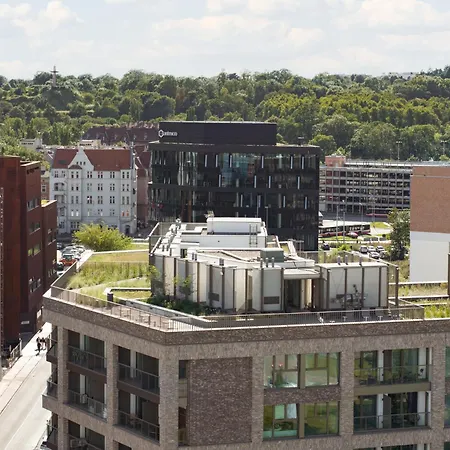 Lily - Rooftop Terrace By The Shipyard Hotel apartamentowy
