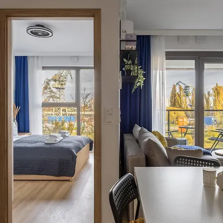 Lily - Rooftop Terrace By The Shipyard גדנסק