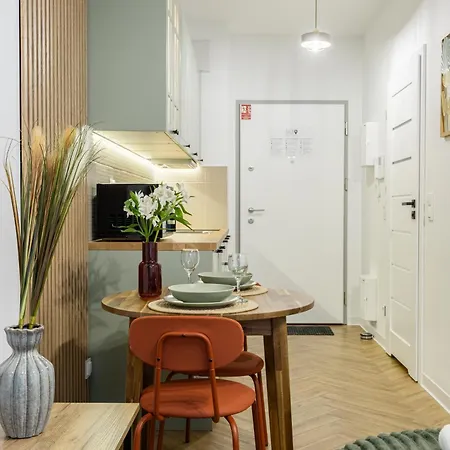 Apart Otel Lily - Foodhall & Rooftop Terrace Gdansk
