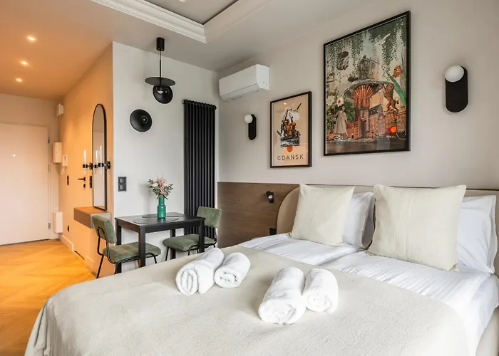 Hotel apartamentowy Lily - Rooftop Terrace By The Shipyard