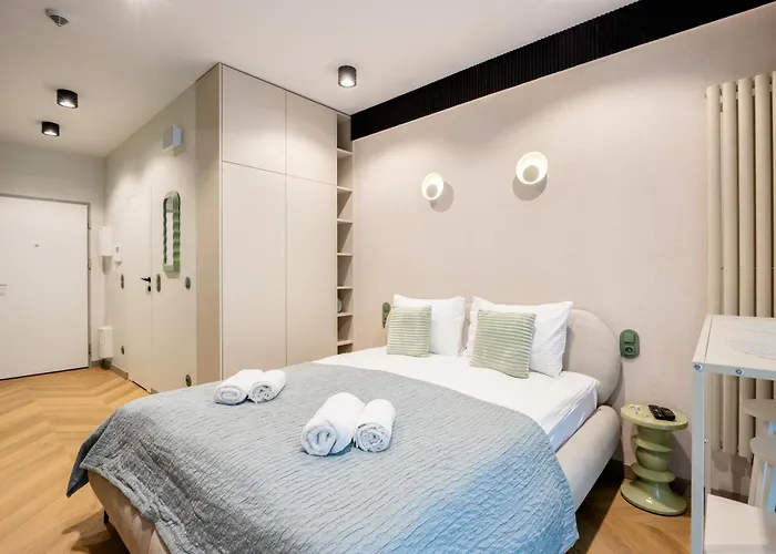 Hotel apartamentowy Lily - Rooftop Terrace By The Shipyard