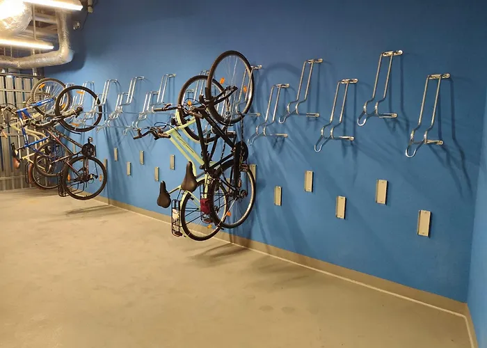 Lily - Rooftop Terrace By The Shipyard