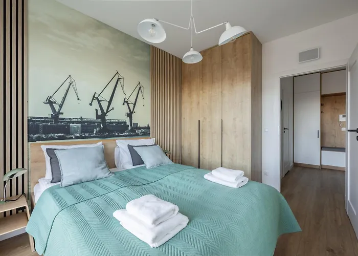 Lily - Rooftop Terrace By The Shipyard גדנסק