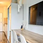 Apartahotel Lily - Rooftop Terrace By The Shipyard Gdansk