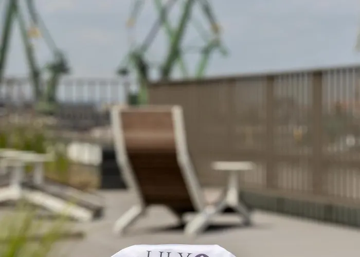 Aparthotel Lily - Rooftop Terrace By The Shipyard 3*