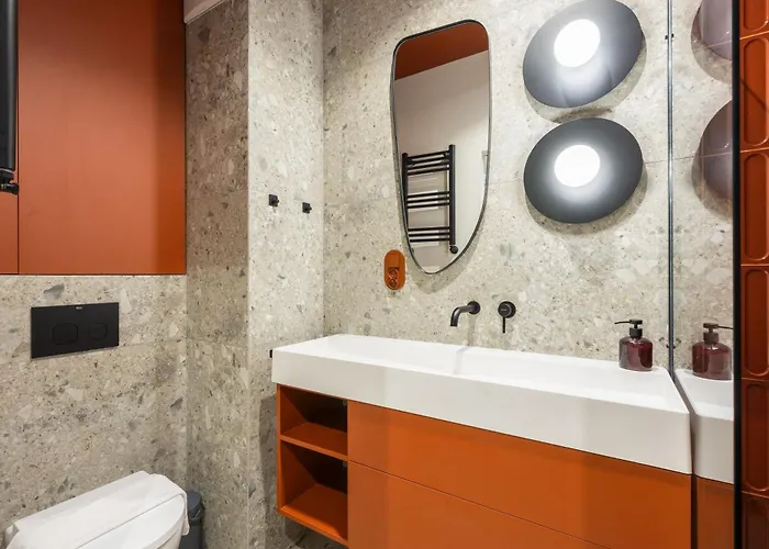 Lily - Rooftop Terrace By The Shipyard