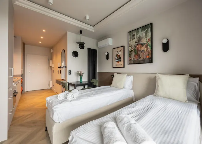 Aparthotel Lily - Rooftop Terrace By The Shipyard Gdańsk