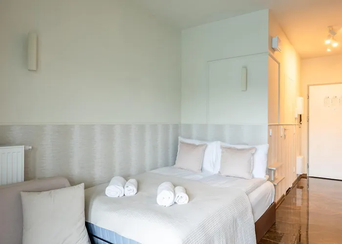 Aparthotel Lily - Rooftop Terrace By The Shipyard 3*