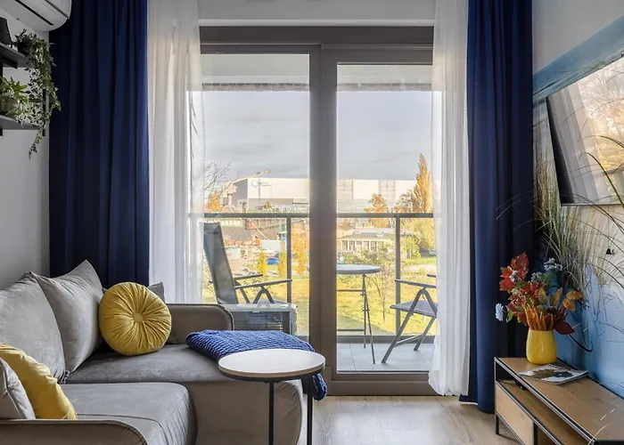 Aparthotel Lily - Rooftop Terrace By The Shipyard Gdańsk