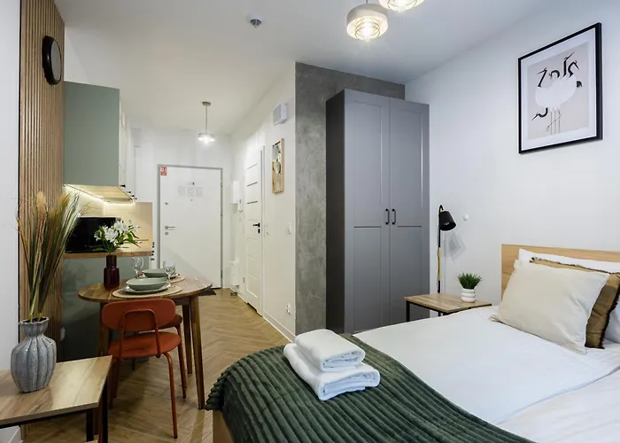 Aparthotel Lily - Rooftop Terrace By The Shipyard 3*