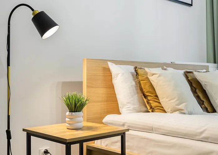 Aparthotel Lily - Rooftop Terrace By The Shipyard 3*